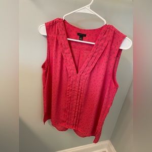 Sleeveless circle print blouse